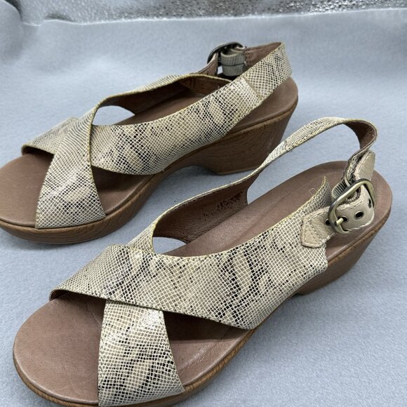 Womens Dansko Sandals Jacinda Taupe Snake Print Platform Wedge Sz US 9 EUR 39 - Picture 6 of 12